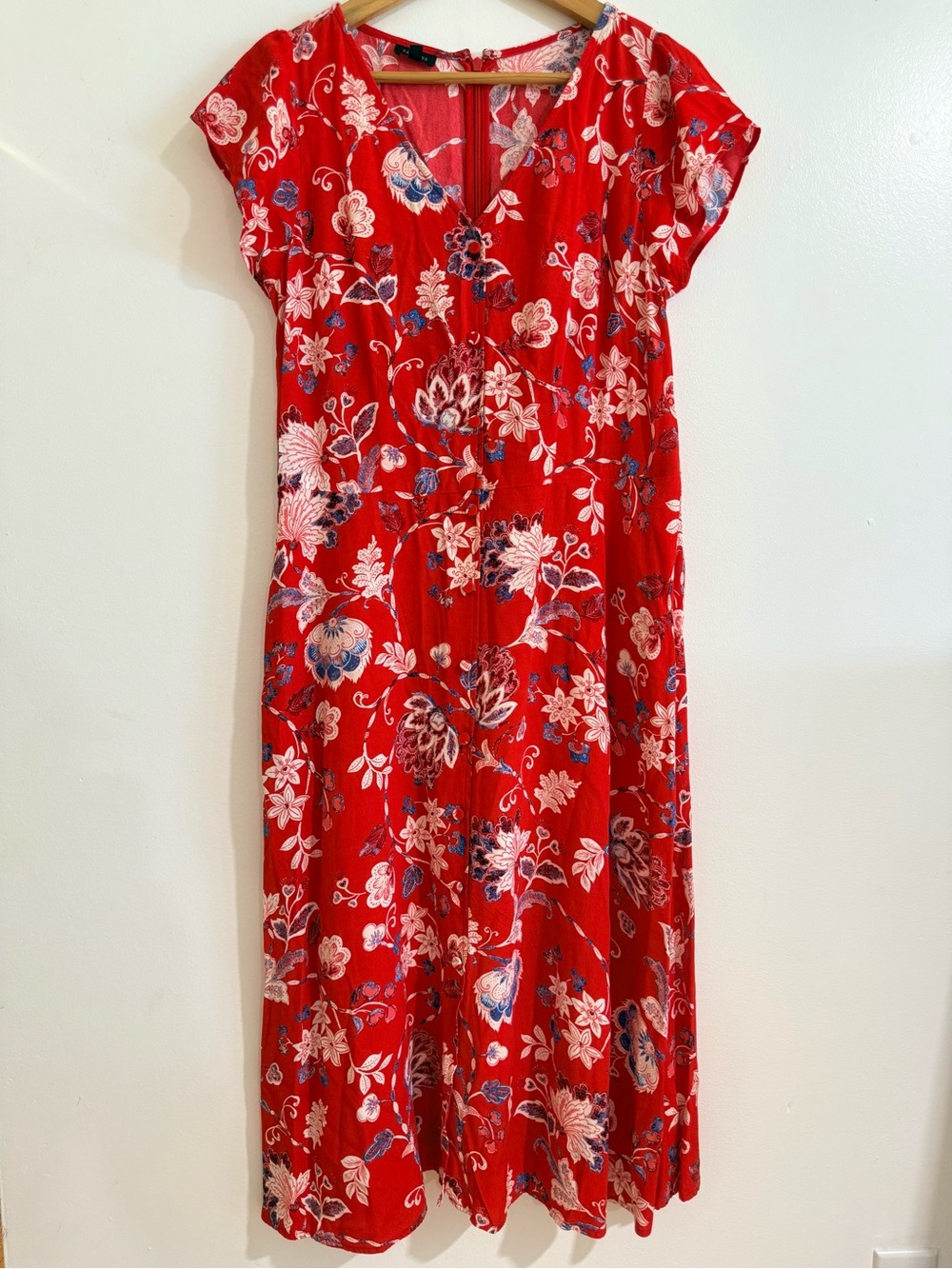 Talbots Red Floral Viscose V-Neck Midi Dress Pockets - Size 6